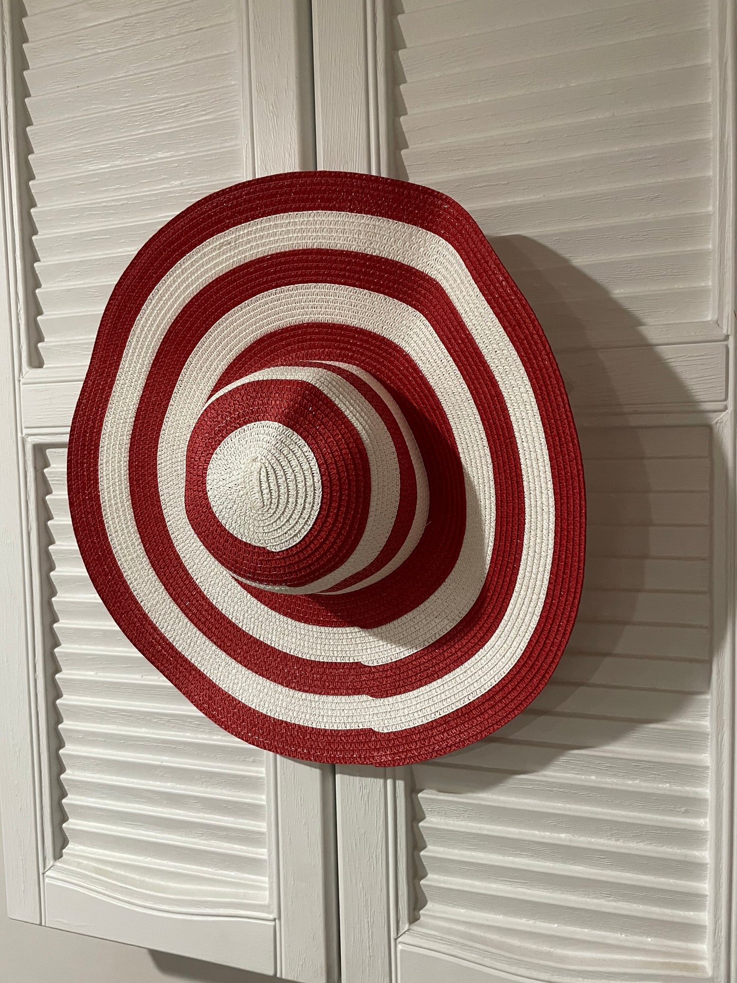 Red & White Striped Straw